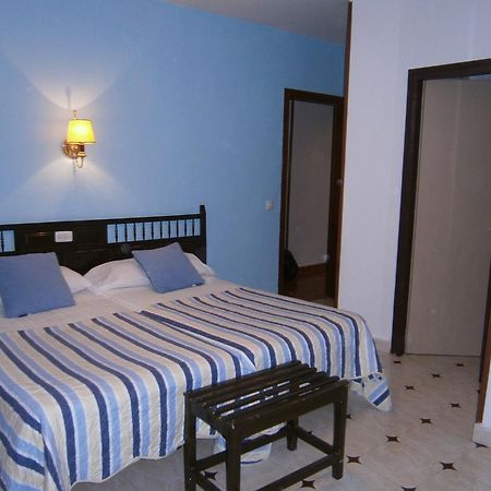 Hostal Residencia Avenida Cuenca  Exterior photo