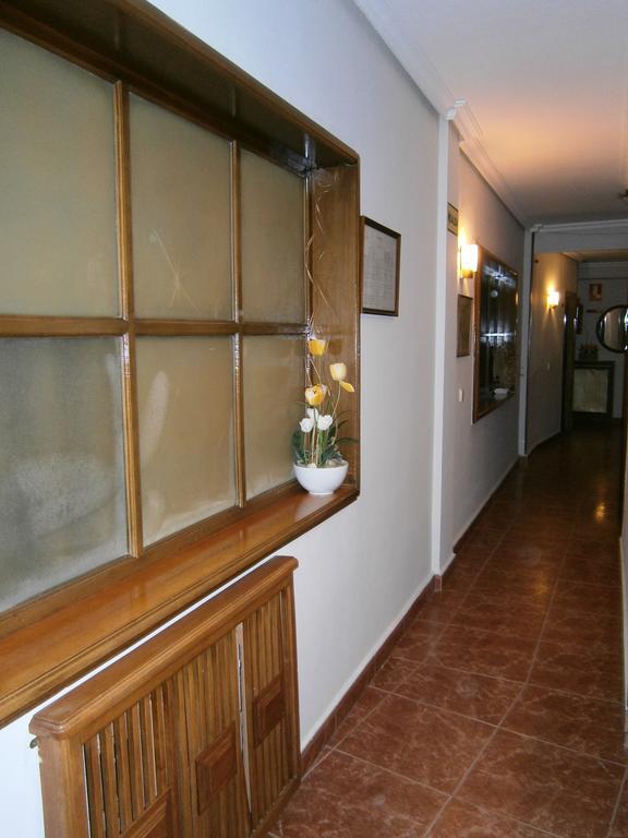 Hostal Residencia Avenida Cuenca  Exterior photo